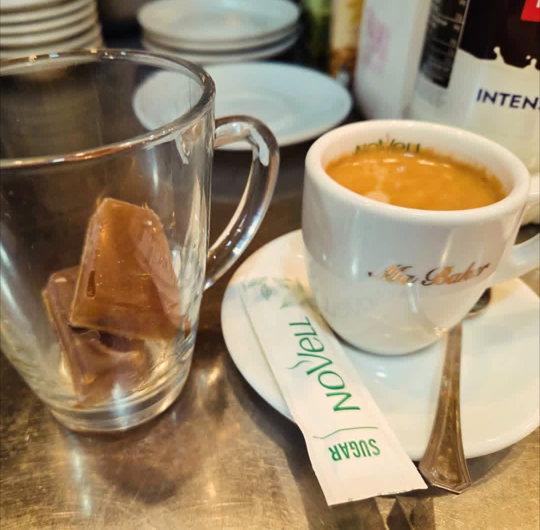 Croissants rellenos y bollería variada de Ma Baker